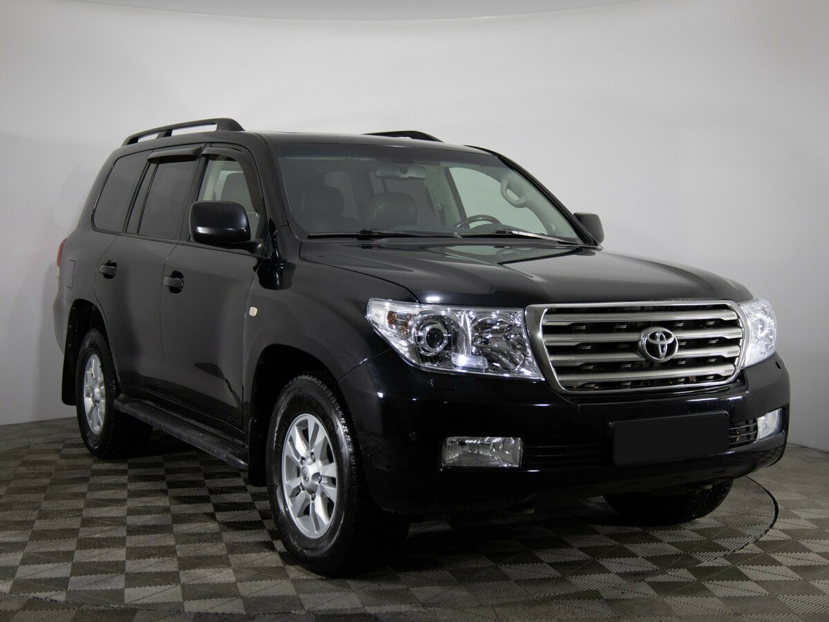 Купить Toyota Land Cruiser с пробегом. Фото: #2