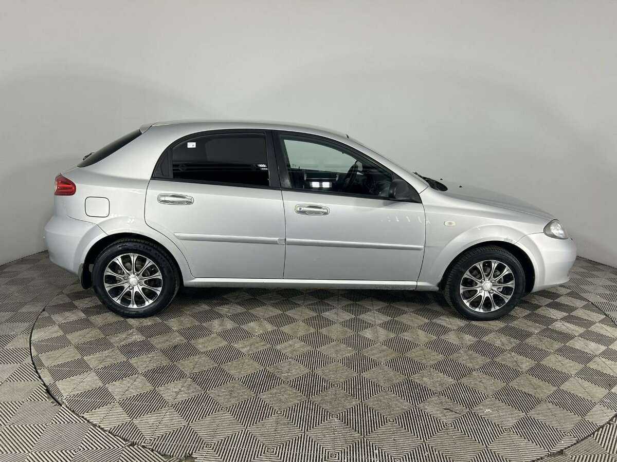 Купить Chevrolet Lacetti с пробегом. Фото: #3