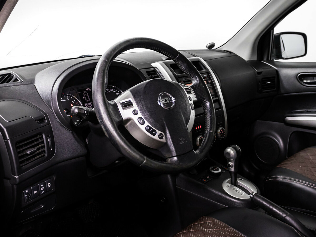 Купить Nissan X-Trail с пробегом. Фото: #10