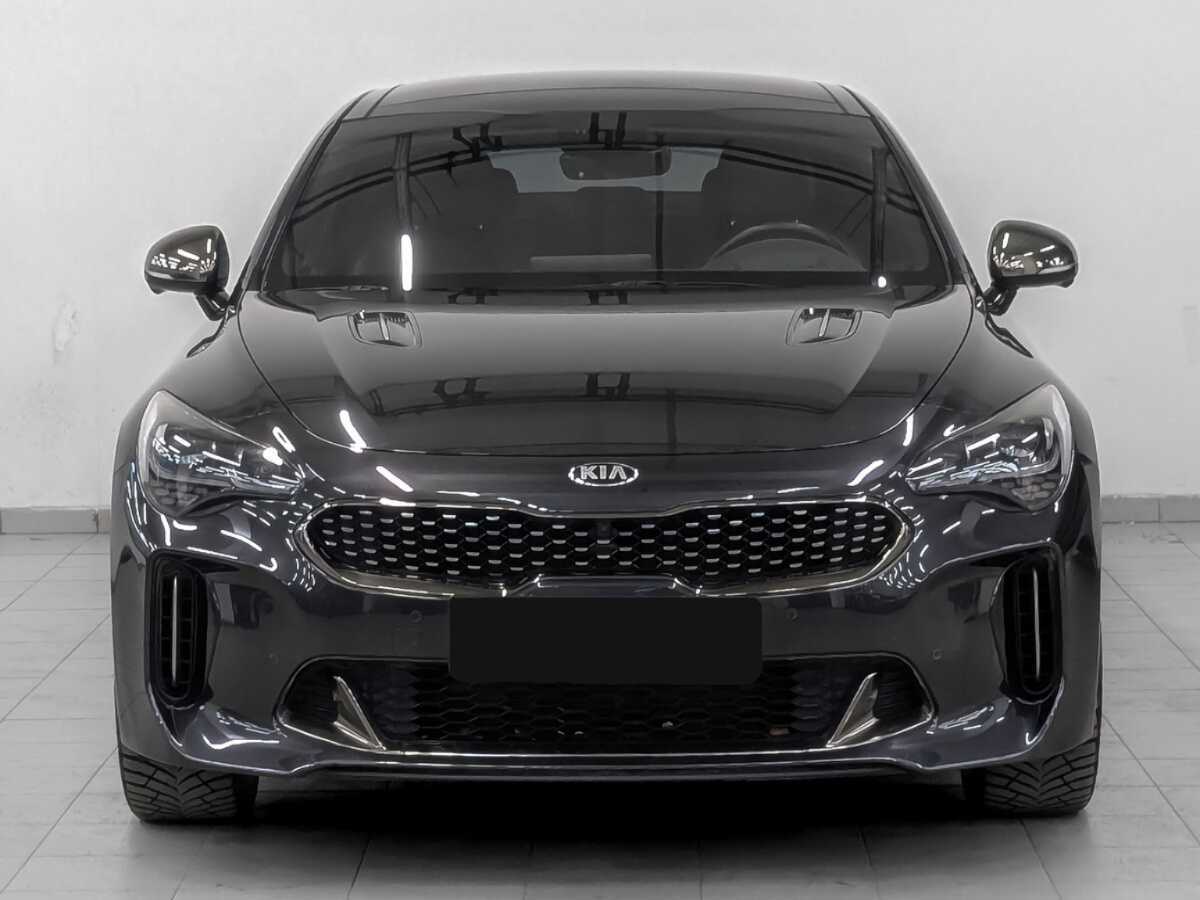 Купить Kia Stinger с пробегом. Фото: #1