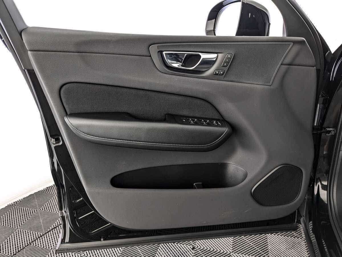 Купить Volvo XC60 с пробегом. Фото: #18