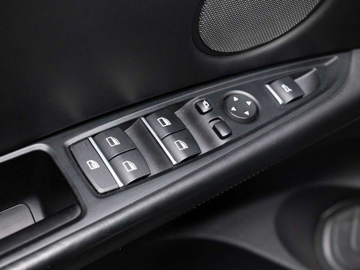 Купить BMW X5 M с пробегом. Фото: #18