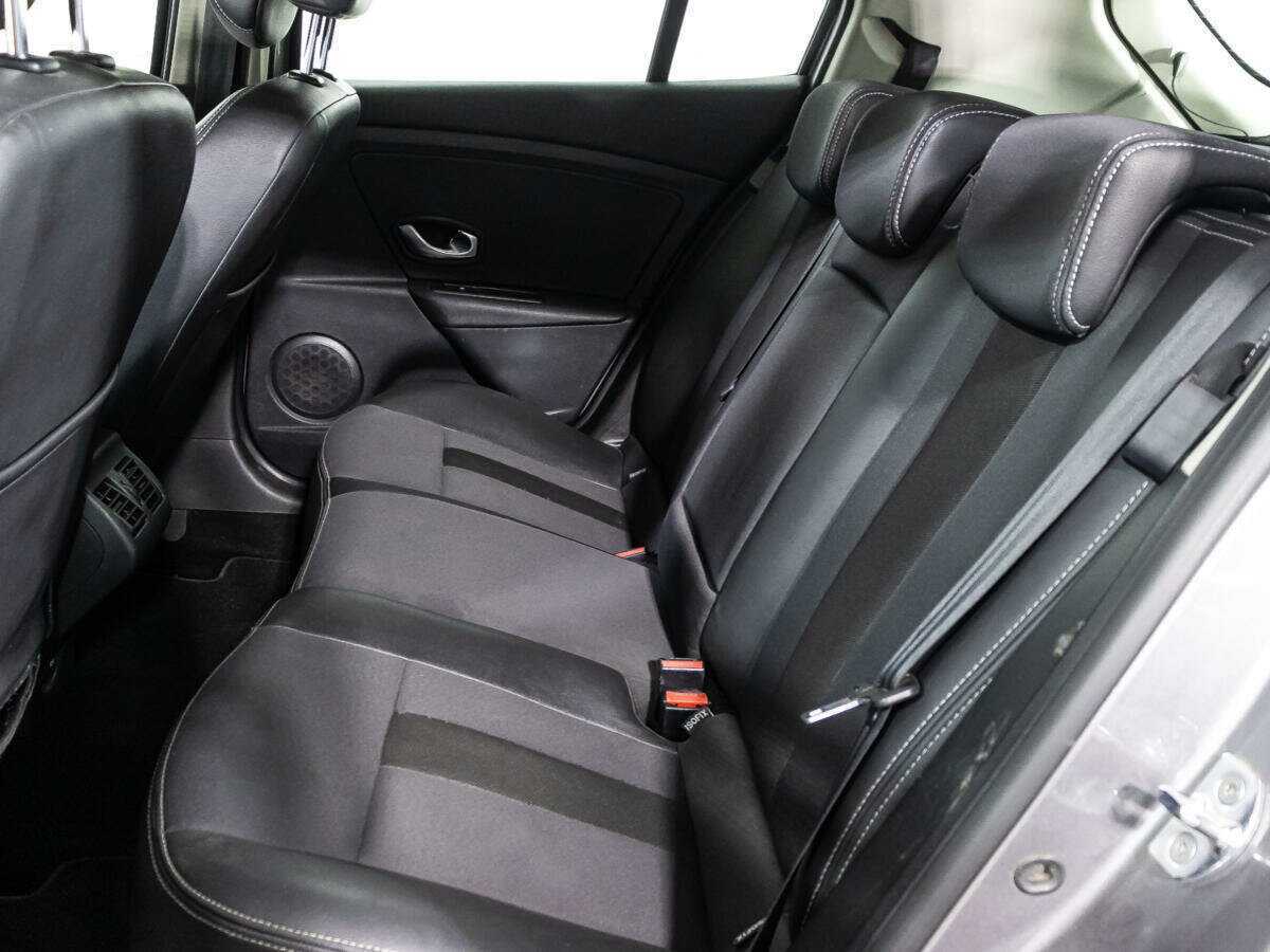 Купить Renault Megane с пробегом. Фото: #9
