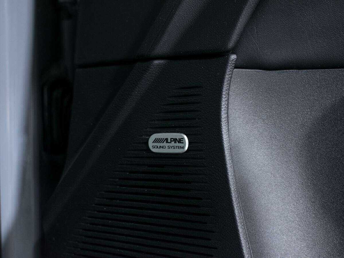 Купить Dodge Challenger с пробегом. Фото: #15