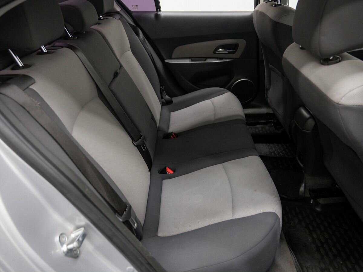 Купить Chevrolet Cruze с пробегом. Фото: #8