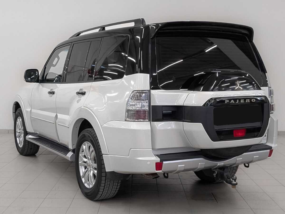Купить Mitsubishi Pajero с пробегом. Фото: #6