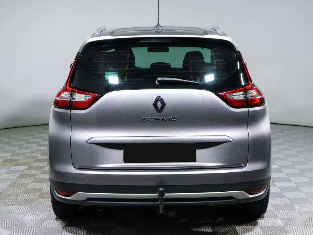 Купить Renault Scenic с пробегом. Фото: #4