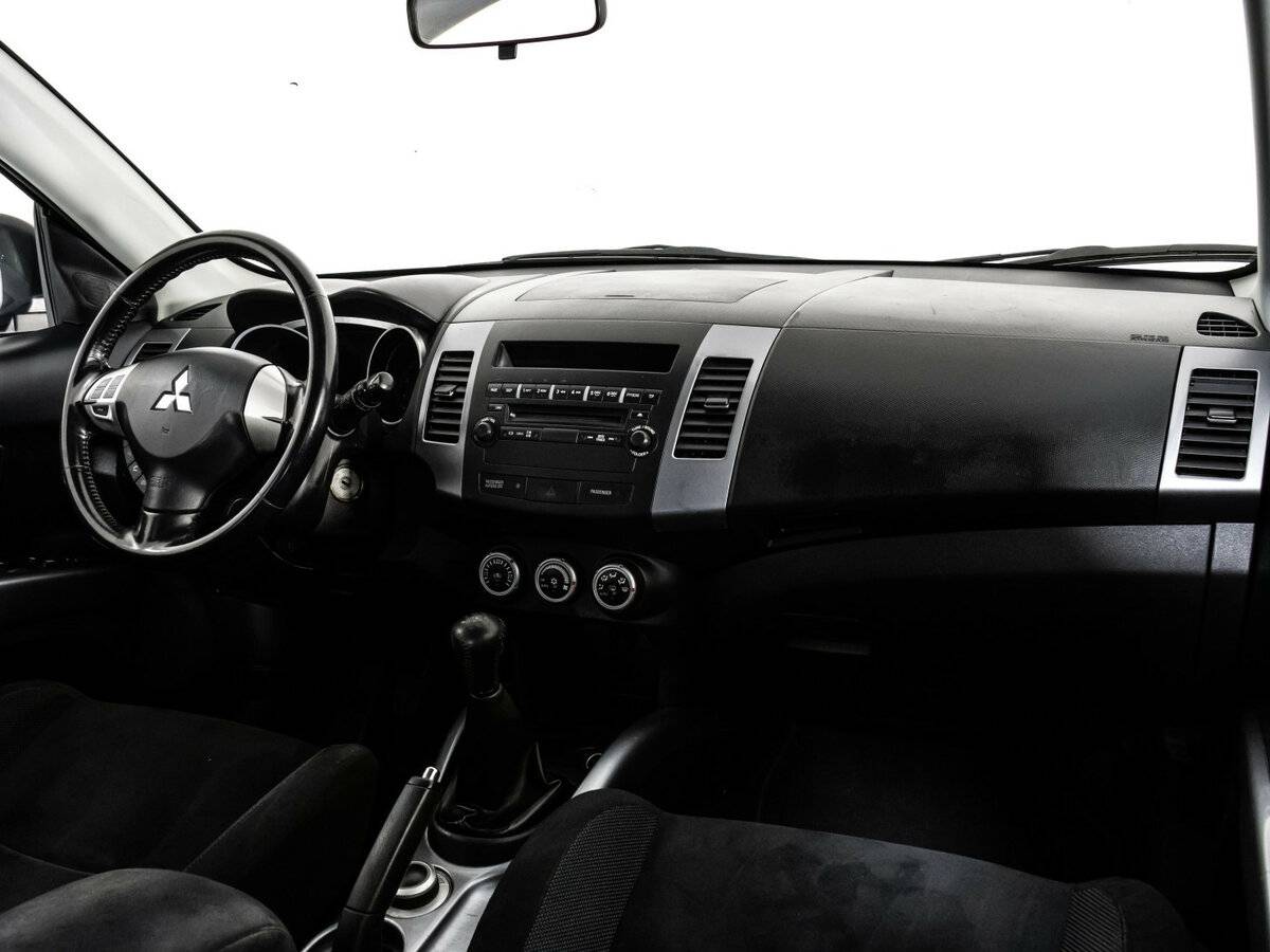 Купить Mitsubishi Outlander с пробегом. Фото: #6