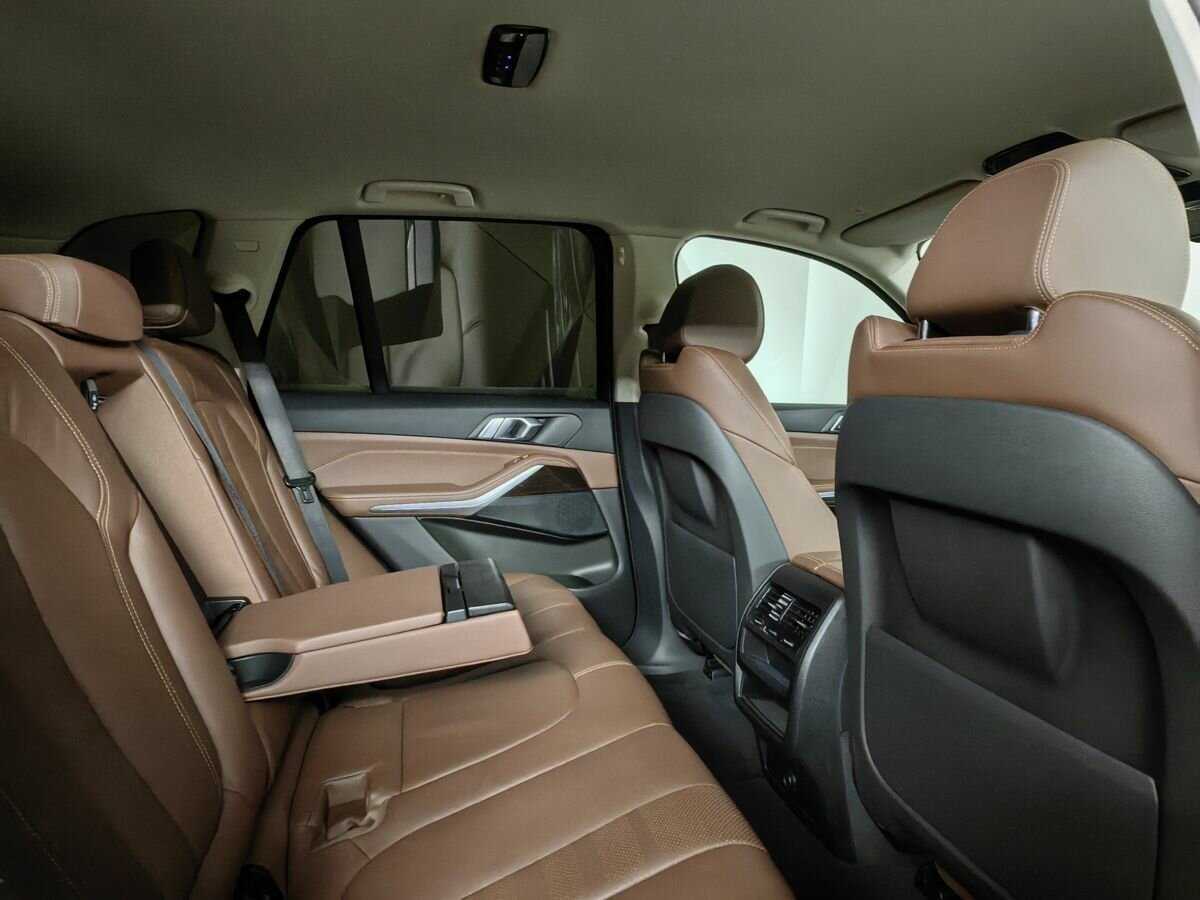 Купить BMW X5 с пробегом. Фото: #11