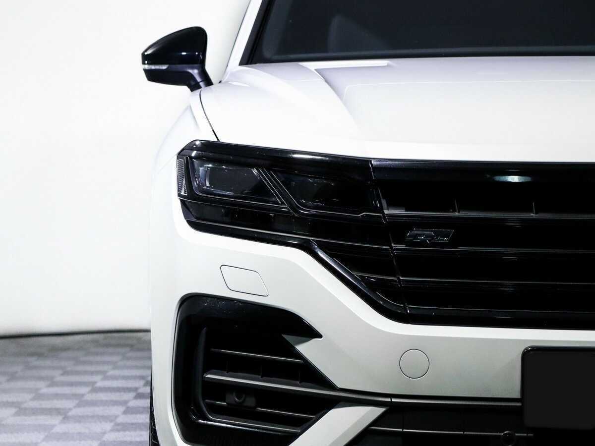 Купить Volkswagen Touareg с пробегом. Фото: #14