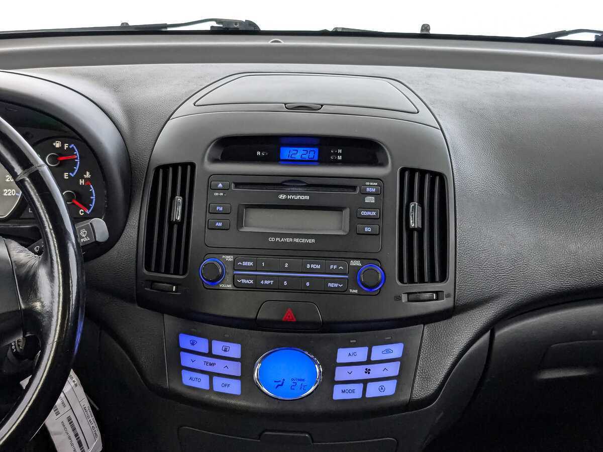 Купить Hyundai Elantra с пробегом. Фото: #12
