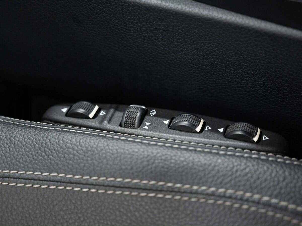 Купить Mercedes-Benz E-Класс с пробегом. Фото: #17