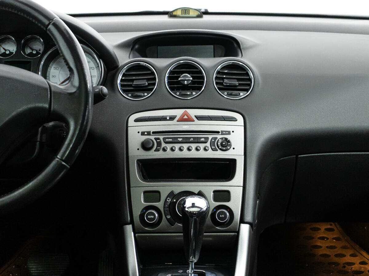 Купить Peugeot 308 с пробегом. Фото: #13