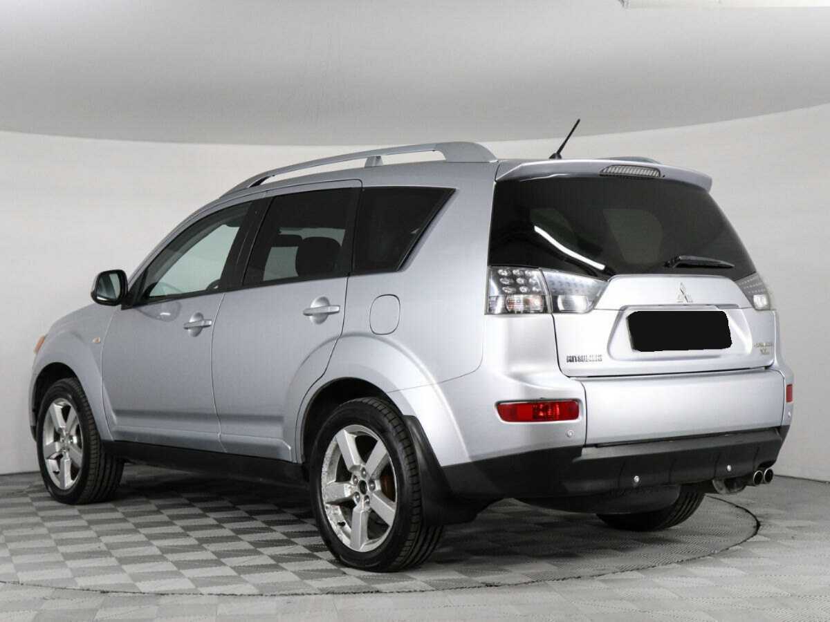 Купить Mitsubishi Outlander с пробегом. Фото: #3