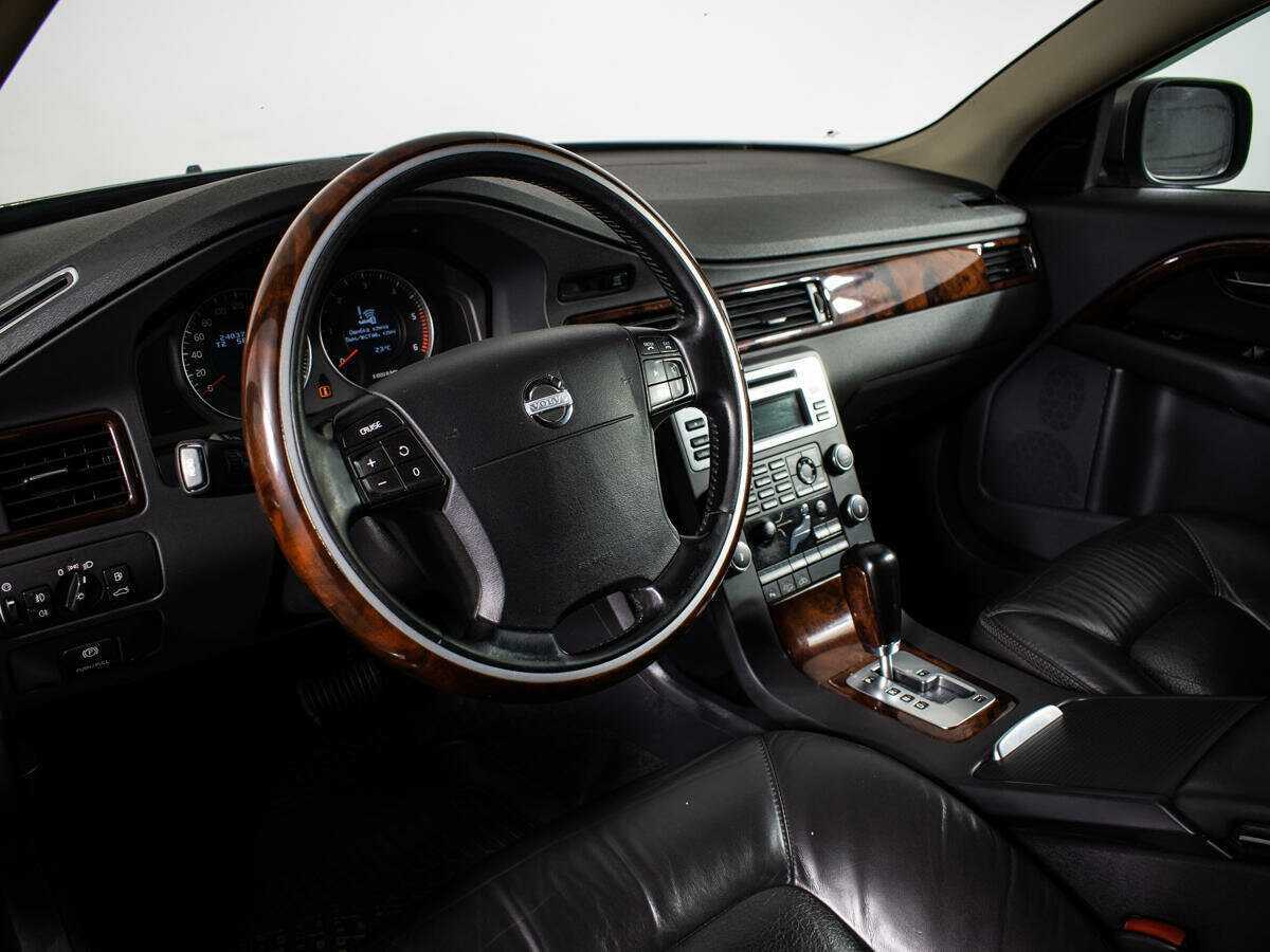 Купить Volvo XC70 с пробегом. Фото: #12