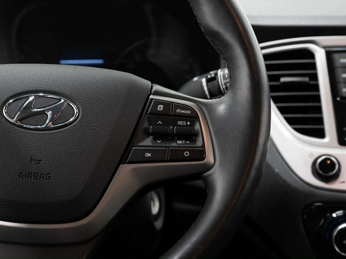 Купить Hyundai Solaris с пробегом. Фото: #14