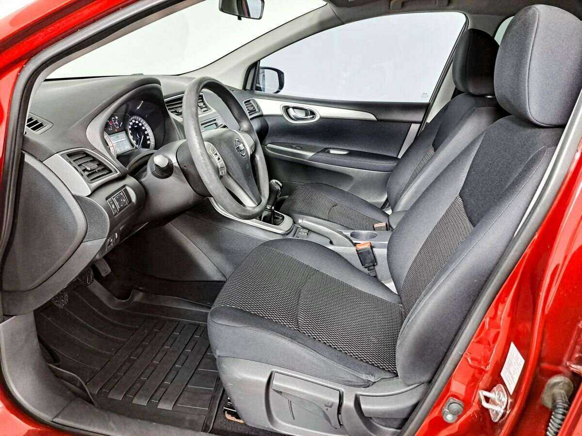 Купить Nissan Tiida с пробегом. Фото: #13