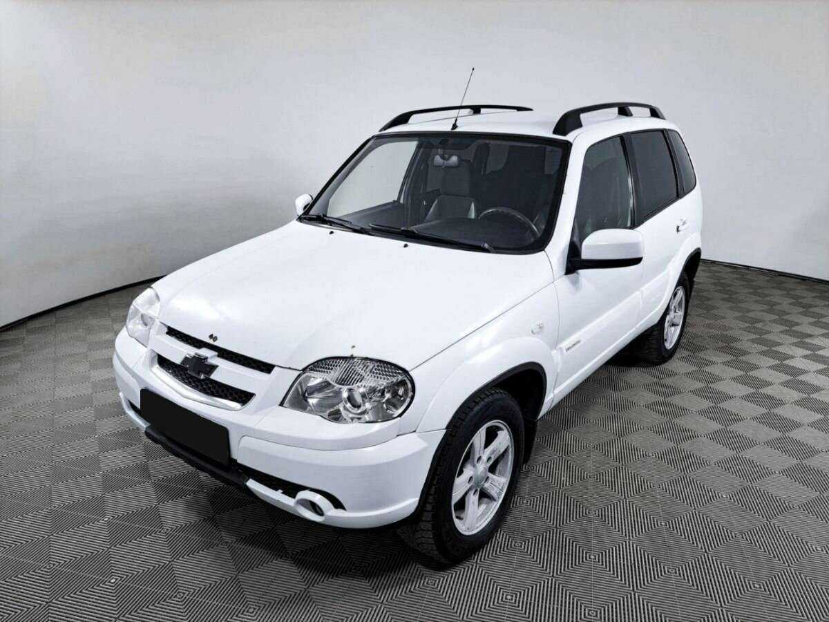 Купить Chevrolet Niva с пробегом. Посмотреть фото