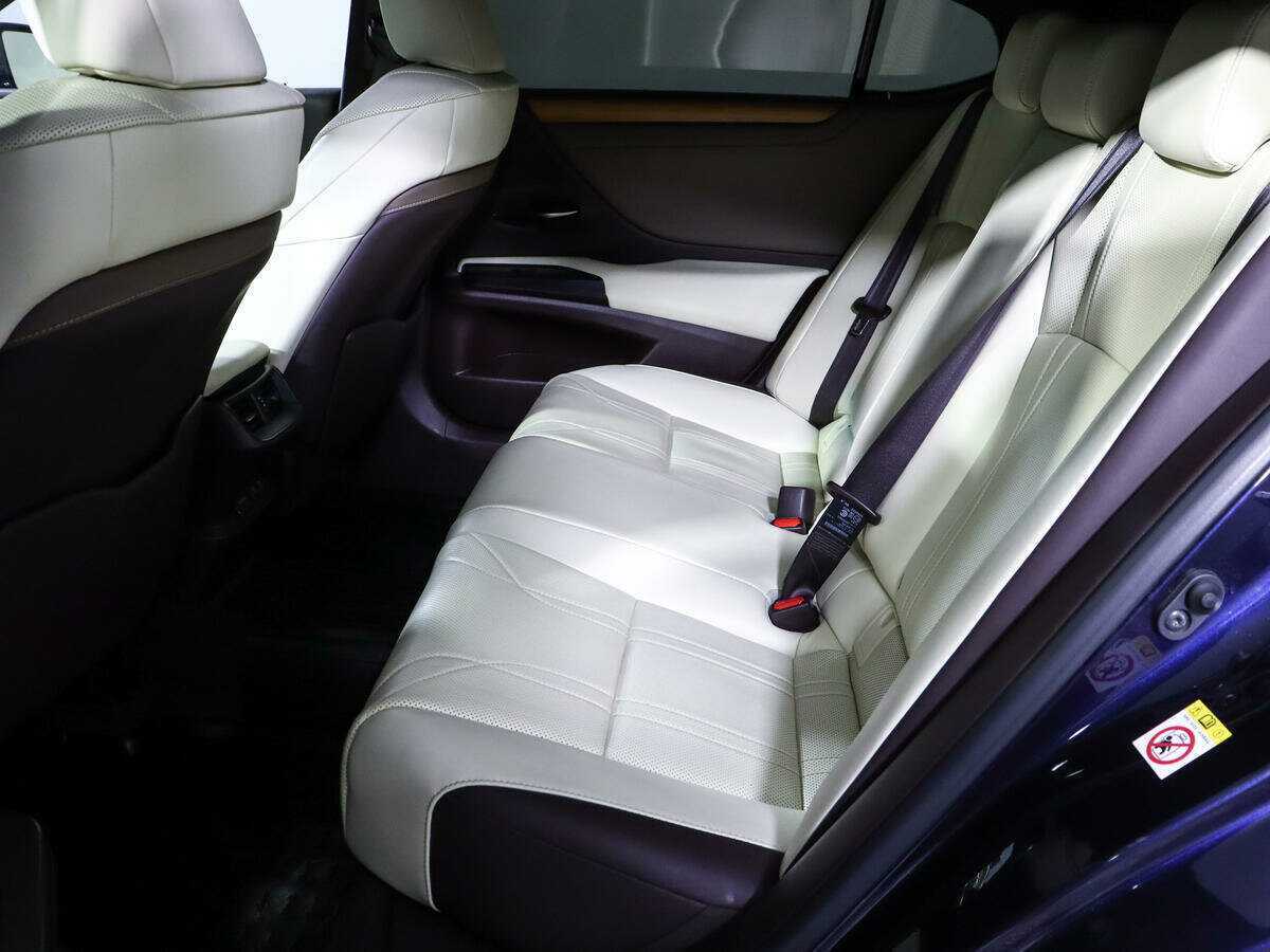Купить Lexus ES с пробегом. Фото: #9