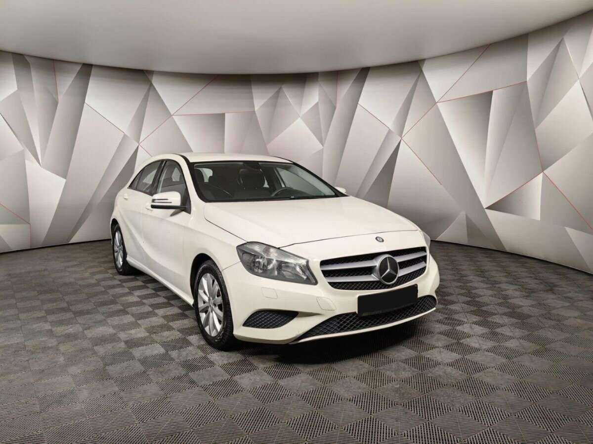 Купить Mercedes-Benz A-Класс с пробегом. Фото: #2