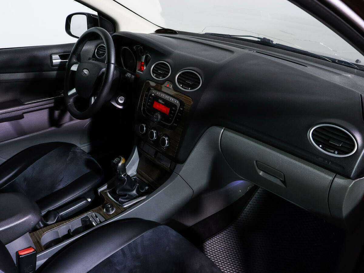Купить Ford Focus с пробегом. Фото: #8