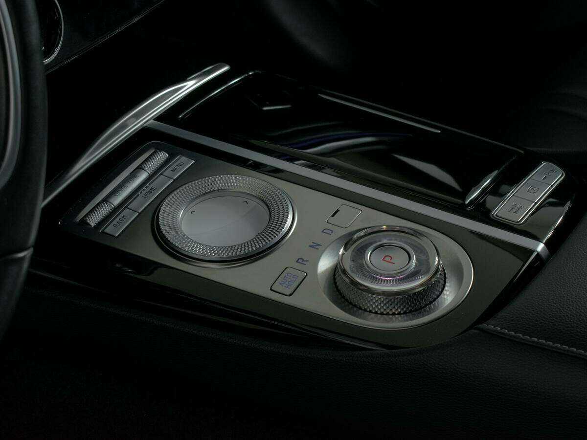 Купить Genesis G80 с пробегом. Фото: #21