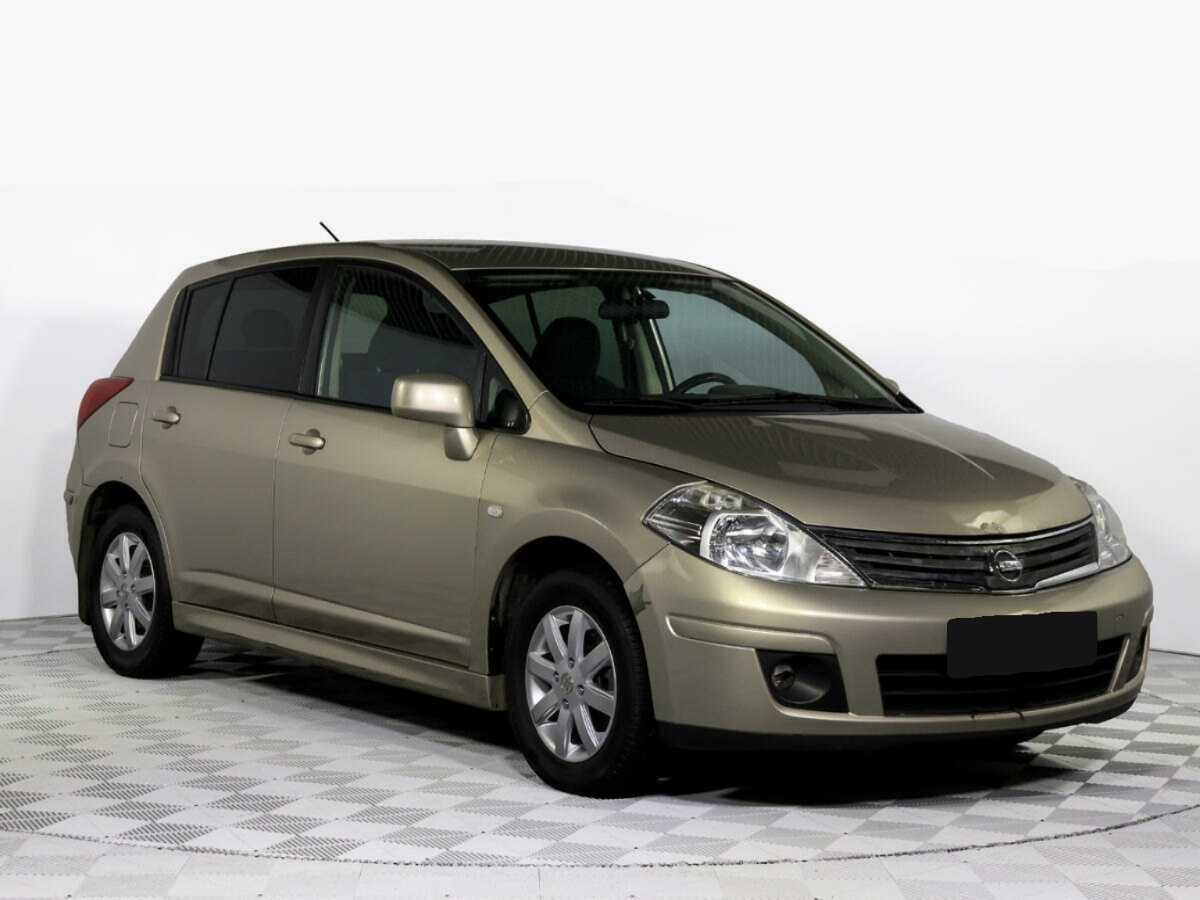 Купить Nissan Tiida с пробегом. Фото: #1