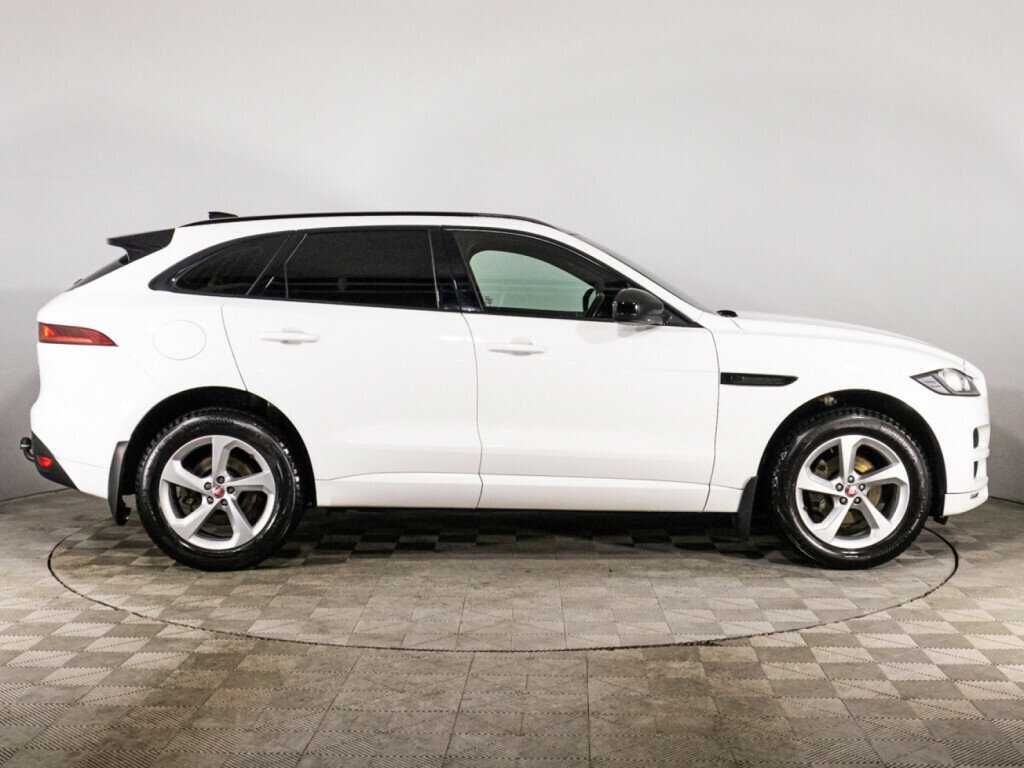 Купить Jaguar F-Pace с пробегом. Фото: #3