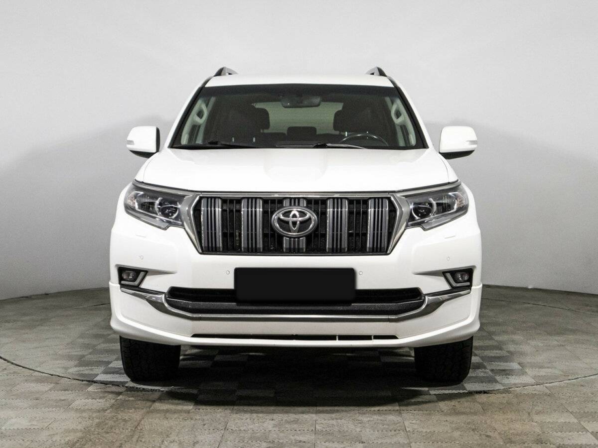 Купить Toyota Land Cruiser Prado с пробегом. Фото: #1
