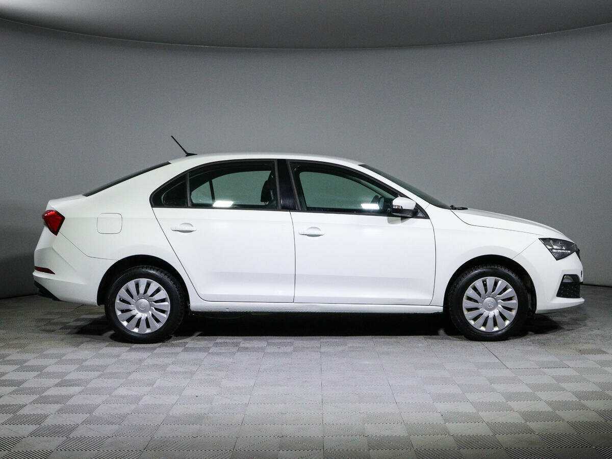 Купить Skoda Rapid с пробегом. Фото: #3