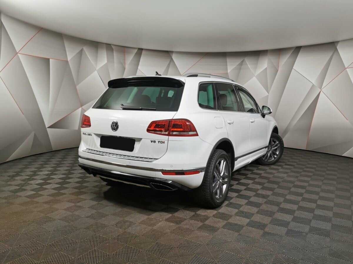 Купить Volkswagen Touareg с пробегом. Фото: #1
