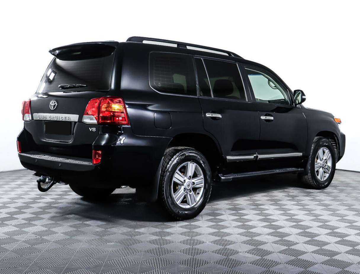 Купить Toyota Land Cruiser с пробегом. Фото: #3