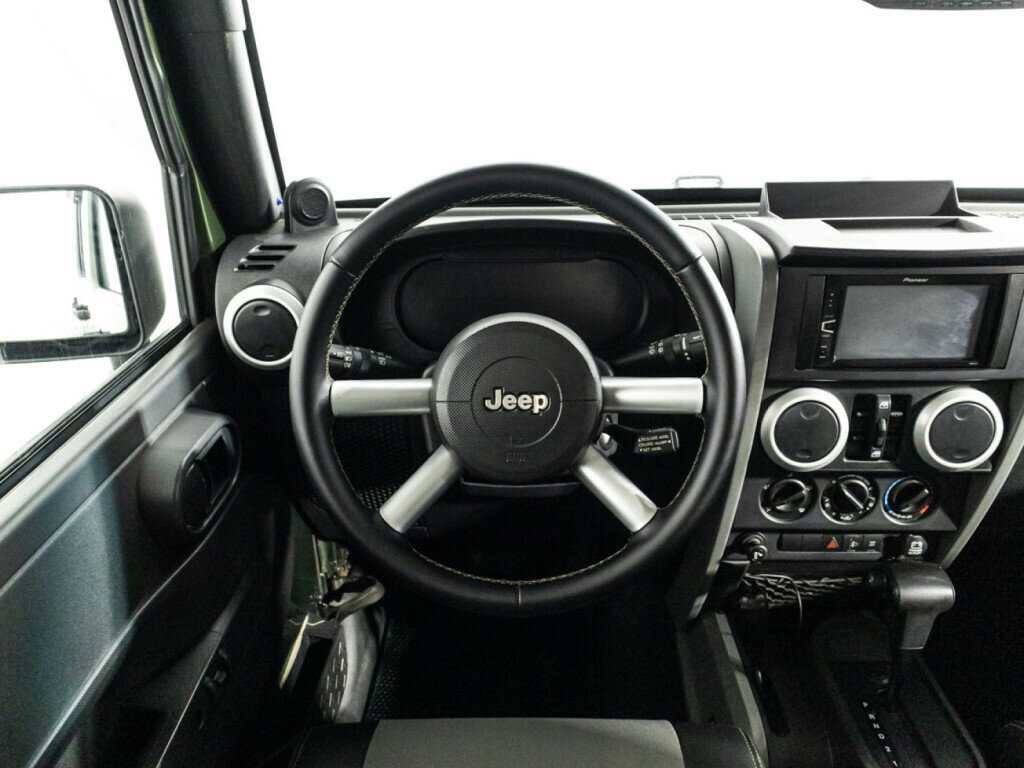 Купить Jeep Wrangler с пробегом. Фото: #17