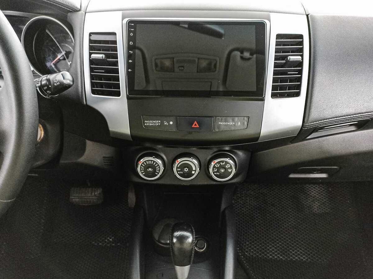 Купить Mitsubishi Outlander с пробегом. Фото: #14