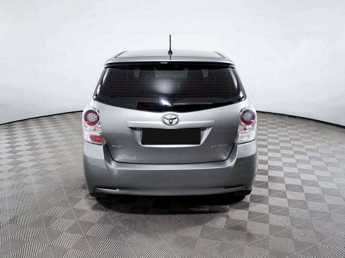 Купить Toyota Verso с пробегом. Фото: #5