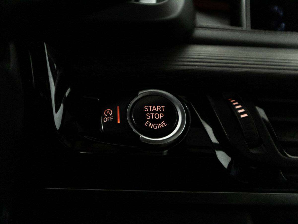 Купить BMW X5 с пробегом. Фото: #28