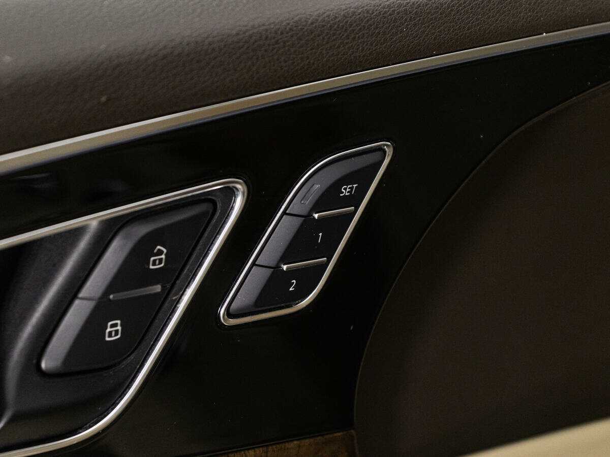 Купить Audi Q7 с пробегом. Фото: #18