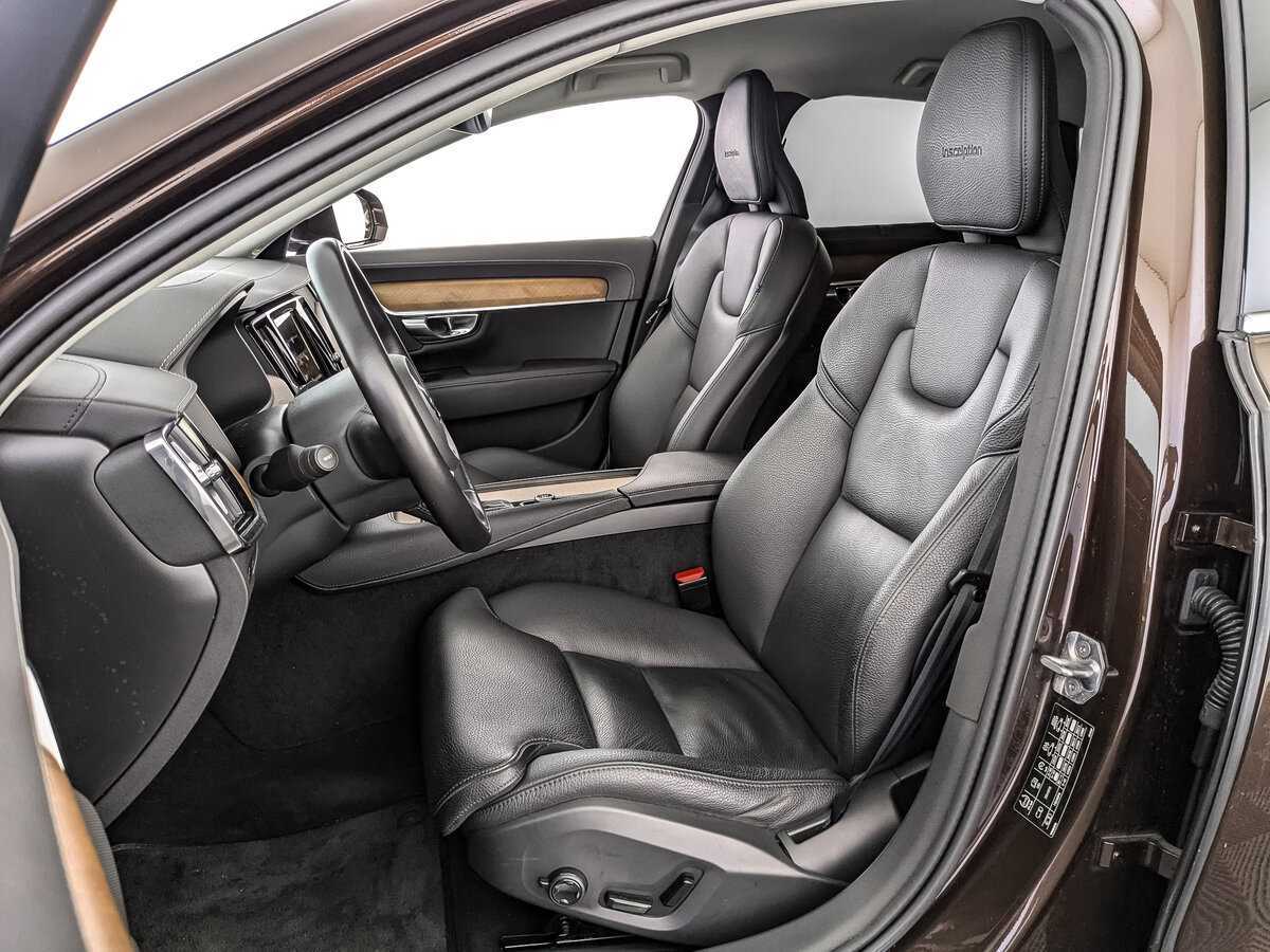 Купить Volvo S90 с пробегом. Фото: #15