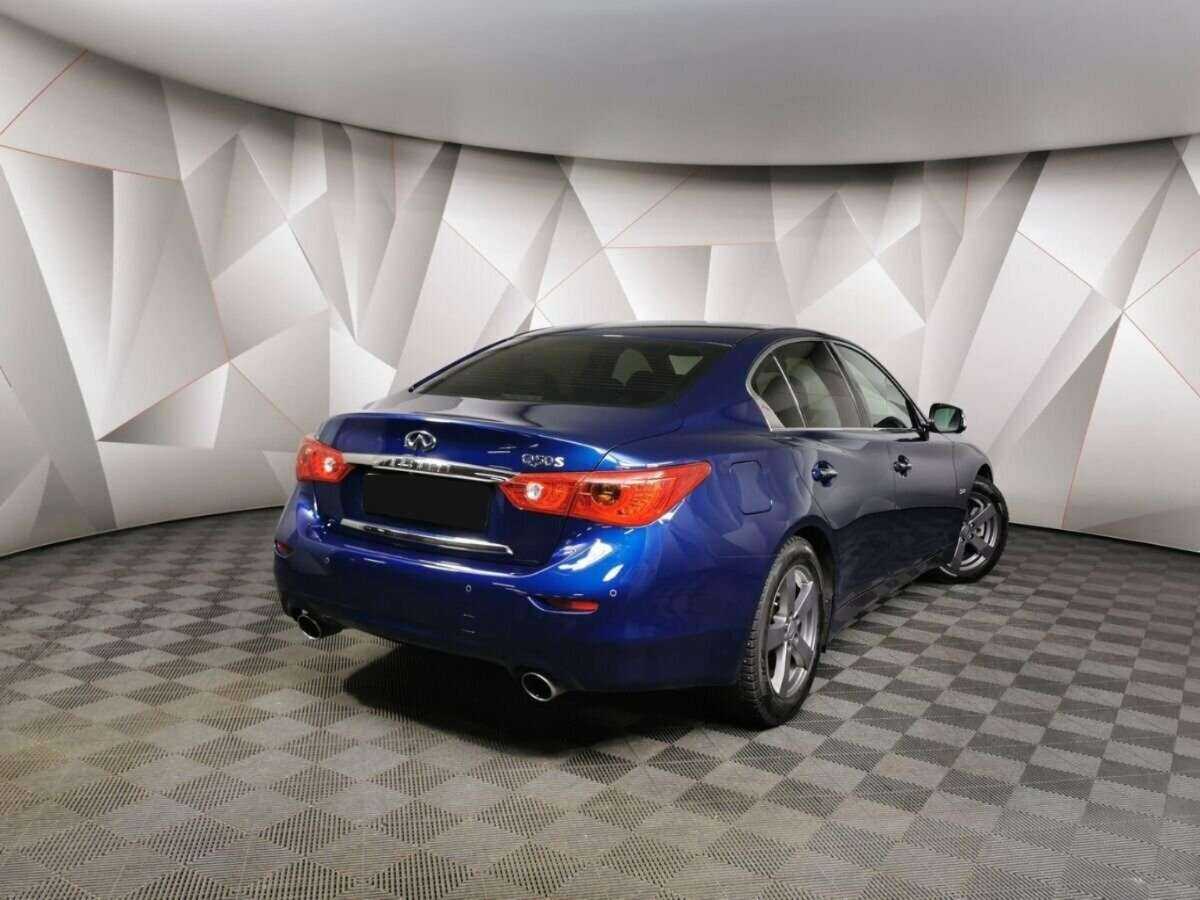 Купить Infiniti Q50 с пробегом. Фото: #1