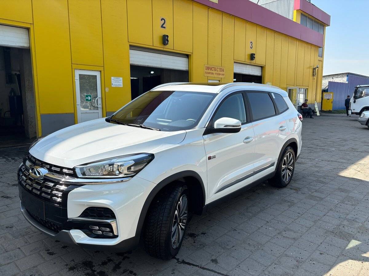 Купить Chery Tiggo 8 с пробегом. Фото: #2