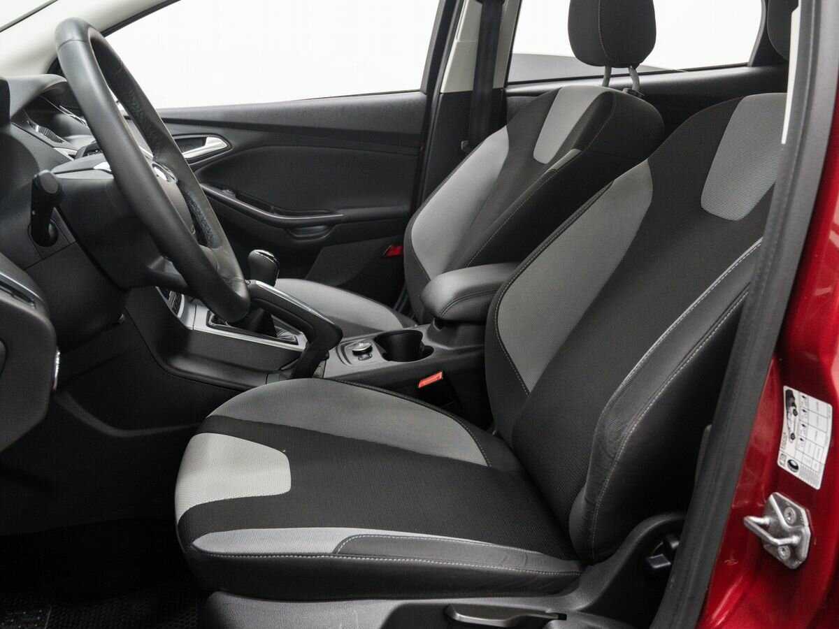 Купить Ford Focus с пробегом. Фото: #10