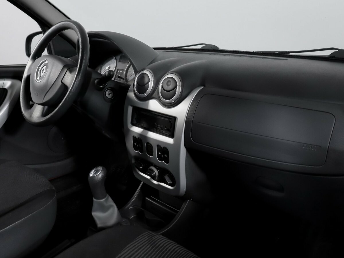Купить Renault Sandero с пробегом. Фото: #6