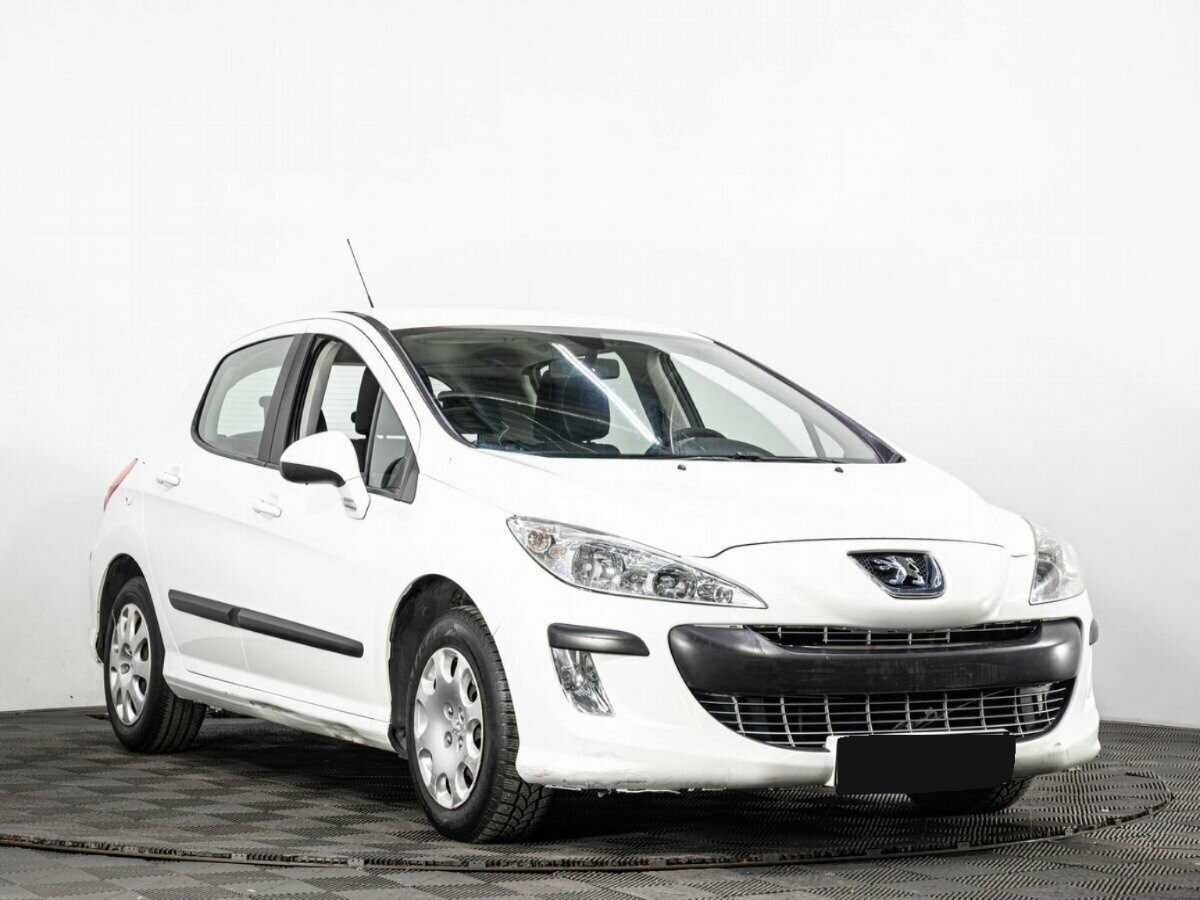 Купить Peugeot 308 с пробегом. Фото: #2