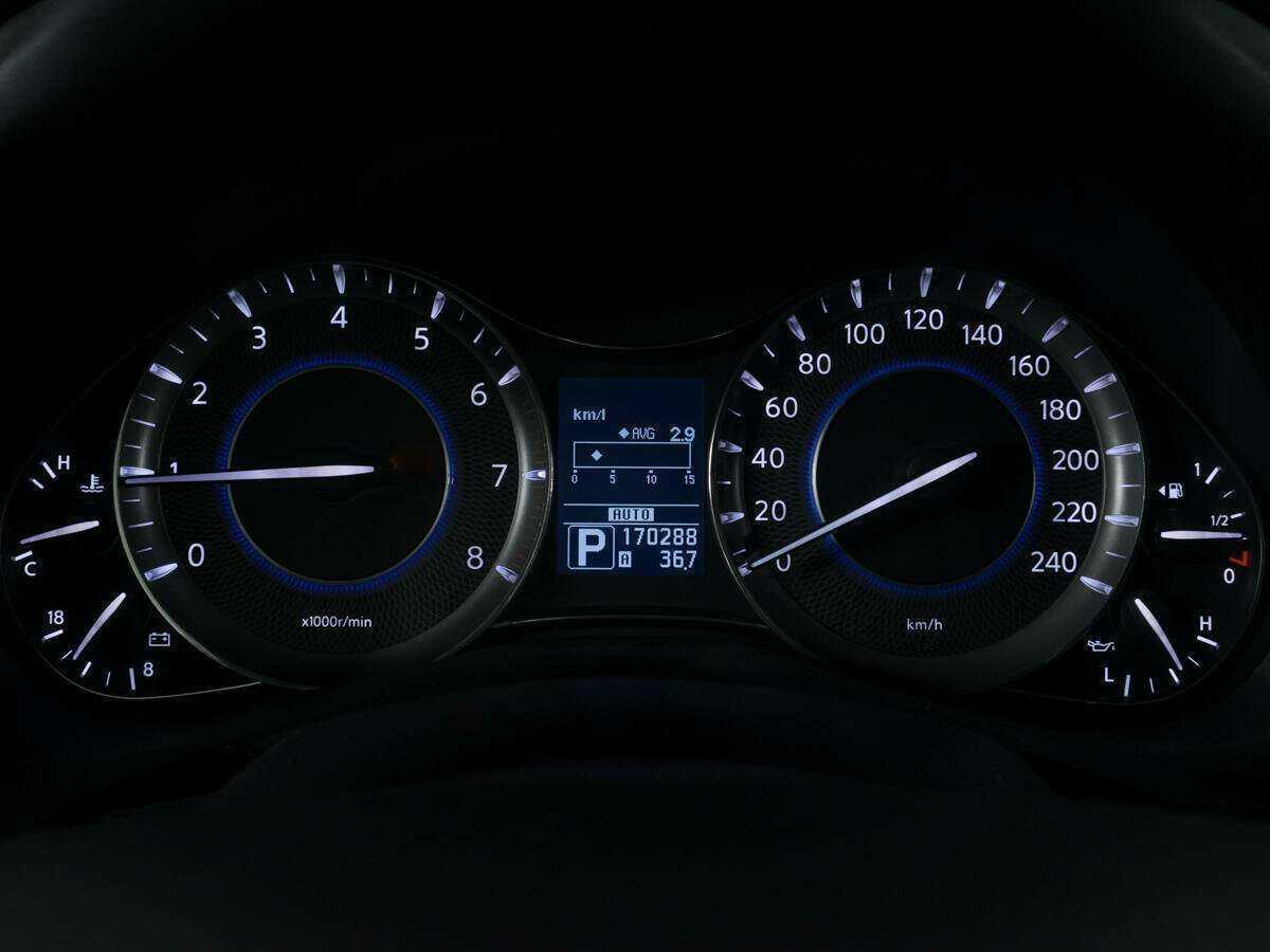 Купить Infiniti QX56 с пробегом. Фото: #13