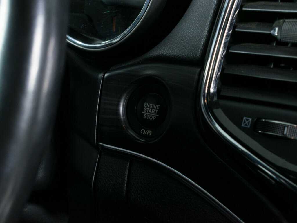 Купить Jeep Grand Cherokee с пробегом. Фото: #14