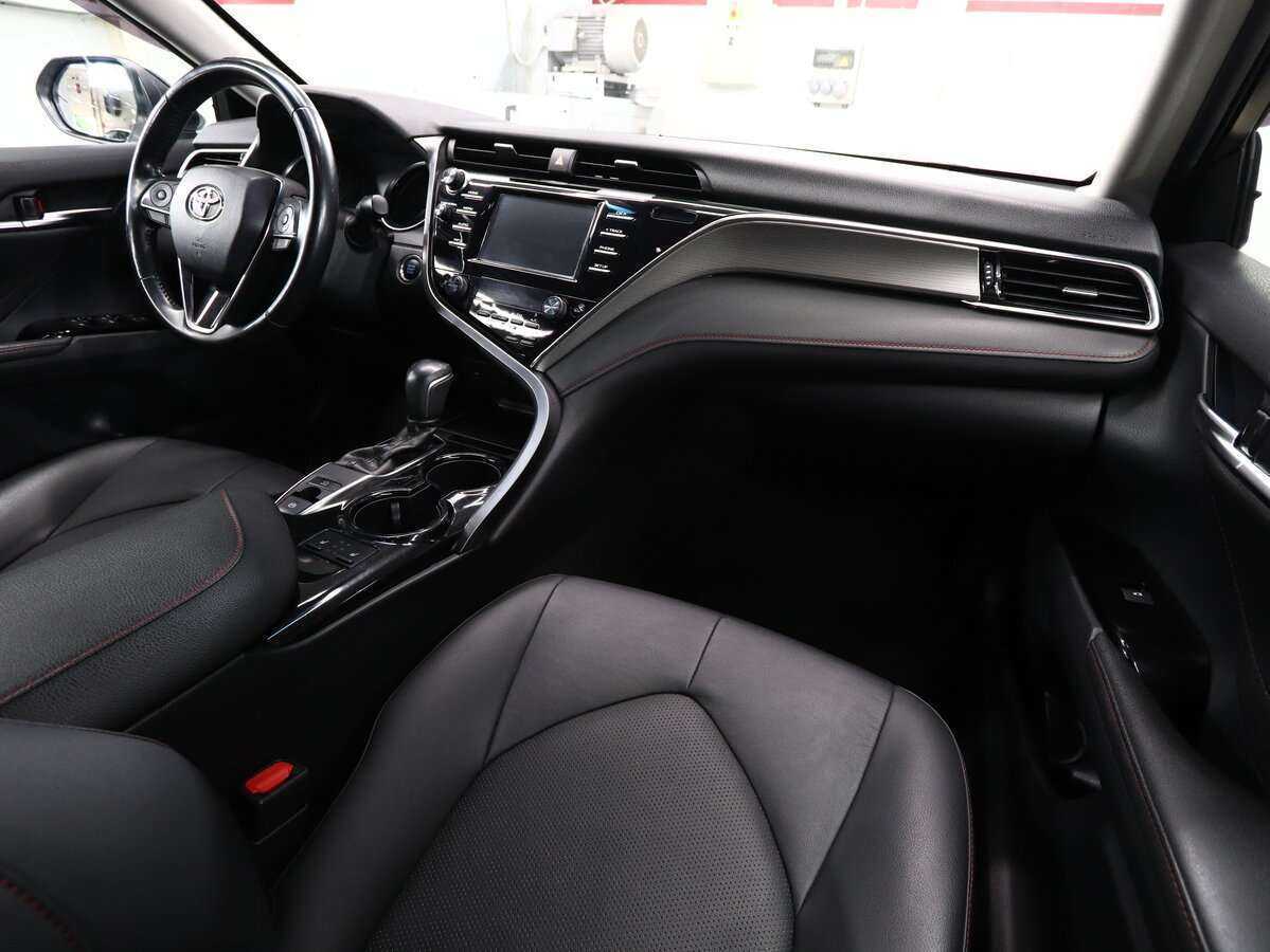 Купить Toyota Camry с пробегом. Фото: #13