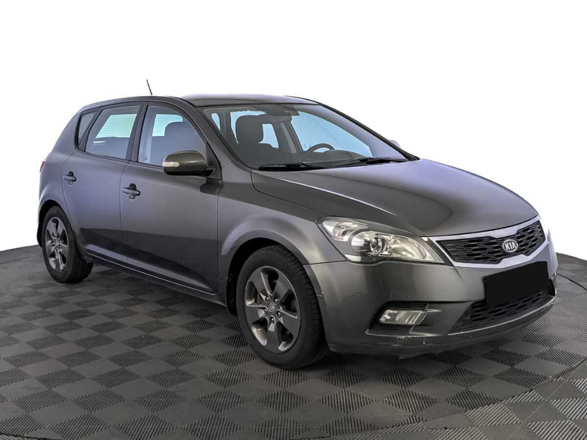 Купить Kia Ceed с пробегом. Фото: #2