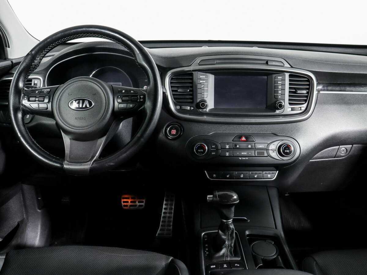 Купить Kia Sorento с пробегом. Фото: #6