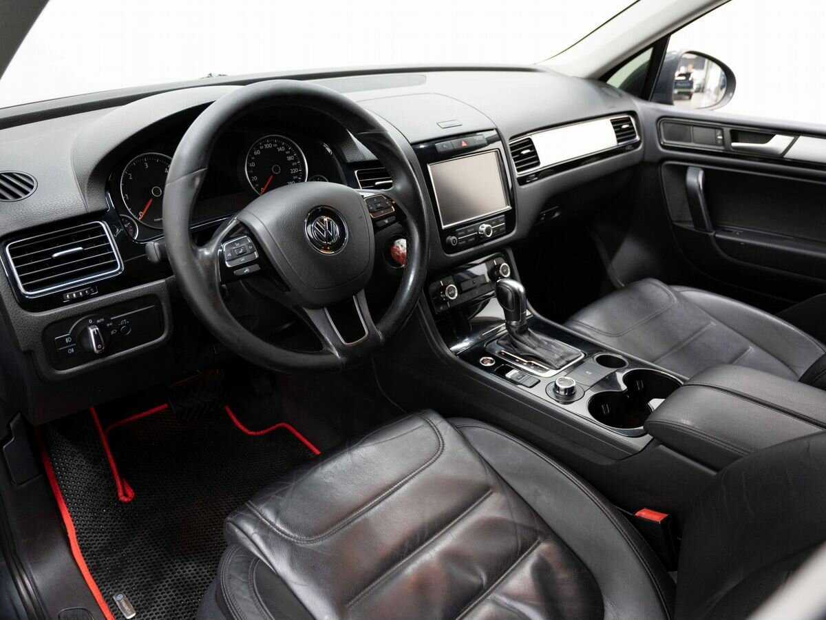 Купить Volkswagen Touareg с пробегом. Фото: #6