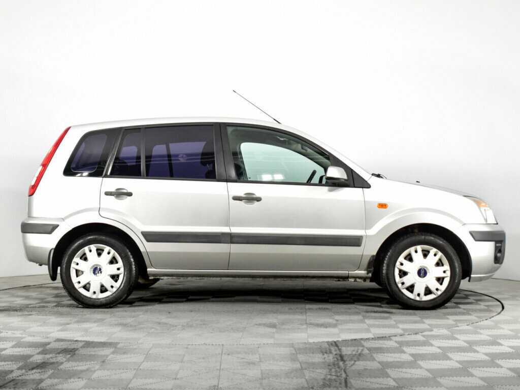 Купить Ford Fusion с пробегом. Фото: #3